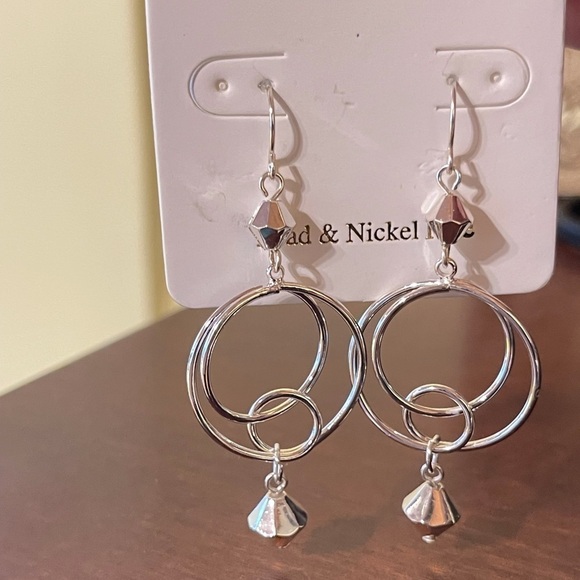 👋 3/$15 Silver Tone Double Round Circle earrings - Picture 6 of 8